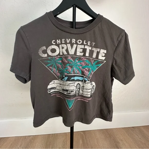 Chevrolet Corvette Graphic Crop Tee - Gray. Size XS - Picture 1 of 9